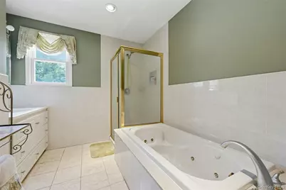 27 Halsey Street, Islandia, NY 11749 - Photo 21
