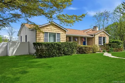 27 Halsey Street, Islandia, NY 11749 - Photo 3