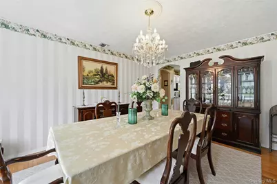 27 Halsey Street, Islandia, NY 11749 - Photo 7
