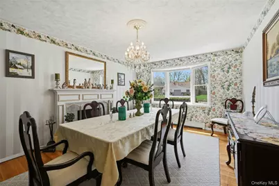 27 Halsey Street, Islandia, NY 11749 - Photo 5