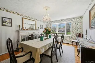 27 Halsey St, Islandia, NY 11749 - Photo 5