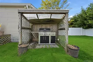 27 Halsey St, Islandia, NY 11749 - Photo 31