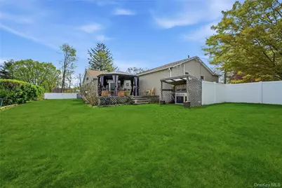 27 Halsey Street, Islandia, NY 11749 - Photo 33