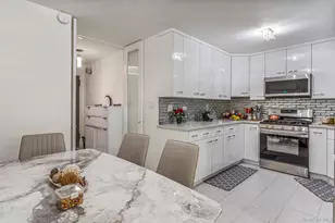 2 Bay Club Dr, Bayside, NY 11360 - Photo 7