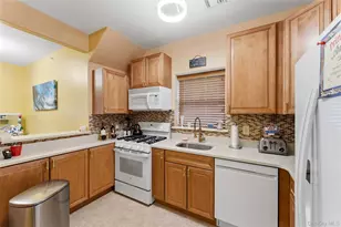 1-36 Meridian Blvd, Arverne, NY 11692 - Photo 7