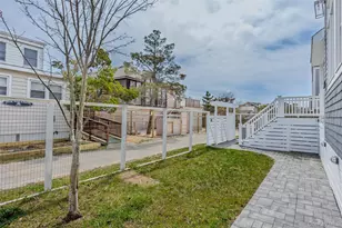 24 Bungalow Walk, Ocean Beach, NY 11770 - Photo 5