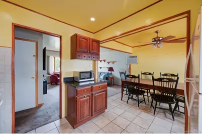 3 Layton Avenue, Hicksville, NY 11801 - Photo 9