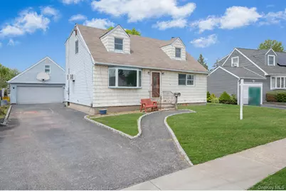 3 Layton Avenue, Hicksville, NY 11801 - Photo 33