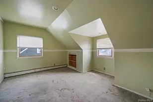 3 Layton Ave, Hicksville, NY 11801 - Photo 19