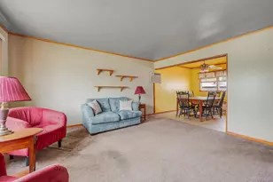 3 Layton Ave, Hicksville, NY 11801 - Photo 5