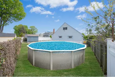 3 Layton Avenue, Hicksville, NY 11801 - Photo 25