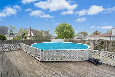 3 Layton Avenue, Hicksville, NY 11801 - Photo 23