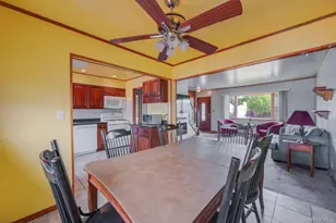 3 Layton Ave, Hicksville, NY 11801 - Photo 11