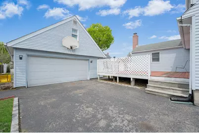 3 Layton Avenue, Hicksville, NY 11801 - Photo 29