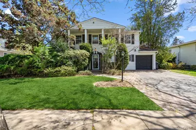 18 Herkimer Avenue, Jericho, NY 11753 - Photo 1