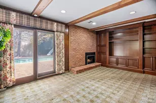 18 Herkimer Ave, Jericho, NY 11753 - Photo 5