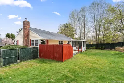 38 Miller Boulevard, Syosset, NY 11791 - Photo 27