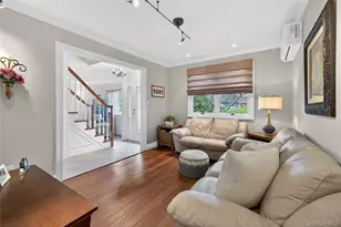 112 Dorchester Rd, Ronkonkoma, NY 11779 - Photo 11