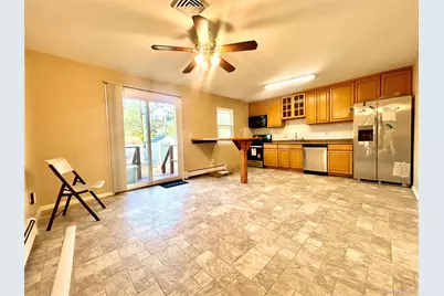 11 Park Manor Court #11, Glen Cove, NY 11542 - Photo 5
