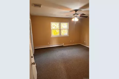 11 Park Manor Court #11, Glen Cove, NY 11542 - Photo 13