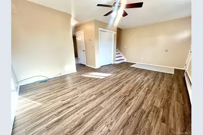 11 Park Manor Court #11, Glen Cove, NY 11542 - Photo 19