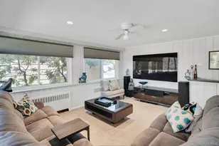 21 Ground Pine Ct, Dix Hills, NY 11746 - Photo 33