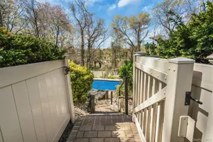 21 Ground Pine Ct, Dix Hills, NY 11746 - Photo 43