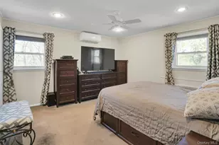 21 Ground Pine Ct, Dix Hills, NY 11746 - Photo 25