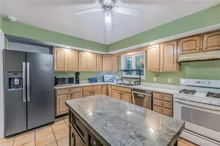 145 Walworth Ave, White Plains, NY 10606 - Photo 9