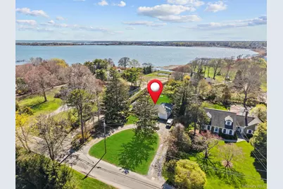 84 Evergreen Avenue, East Moriches, NY 11940 - Photo 17