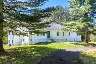 103 S Harmony Hill Rd, Pawling, NY 12564 - Photo 3