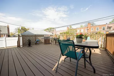 7623 168th Street, Fresh Meadows, NY 11366 - Photo 5
