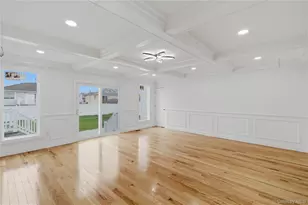 219 Granada Pkwy, Lindenhurst, NY 11757 - Photo 7