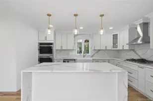 219 Granada Pkwy, Lindenhurst, NY 11757 - Photo 11