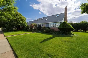 34 Seabreeze Rd, Massapequa, NY 11758 - Photo 5