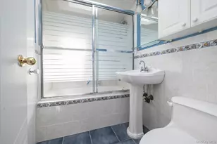 34 Seabreeze Rd, Massapequa, NY 11758 - Photo 19