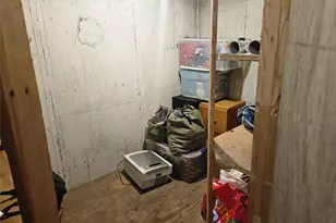 1325 Broadway, Hewlett, NY 11557 - Photo 17