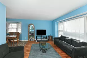 18 Kilburn Ave, Huntington Station, NY 11746 - Photo 5