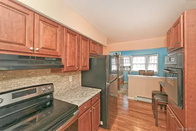 18 Kilburn Avenue, Huntington Station, NY 11746 - Photo 15