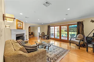 46 Nassau Dr, Great Neck, NY 11021 - Photo 7