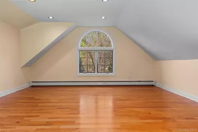 46 Nassau Drive, Great Neck, NY 11021 - Photo 21