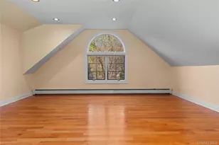 46 Nassau Dr, Great Neck, NY 11021 - Photo 21
