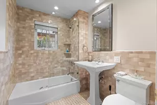 46 Nassau Dr, Great Neck, NY 11021 - Photo 17