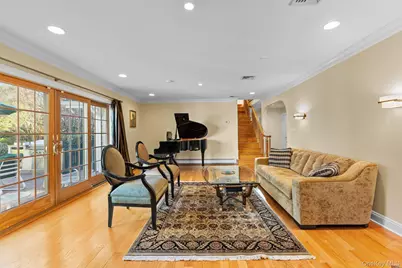 46 Nassau Drive, Great Neck, NY 11021 - Photo 5