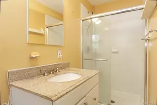 7 Susan Ct, White Plains, NY 10605 - Photo 13