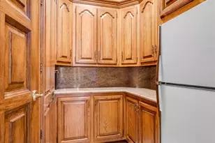 1-18 Malba Dr, Whitestone, NY 11357 - Photo 13