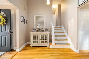 17 6th Ave, Massapequa Park, NY 11762 - Photo 5