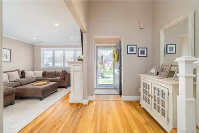 17 6th Avenue, Massapequa Park, NY 11762 - Photo 7