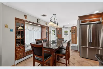 795 Herman Avenue, Franklin Square, NY 11010 - Photo 15