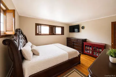 65 Cheshire Road, Bethpage, NY 11714 - Photo 7